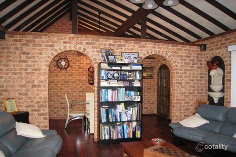 Property photo of 5 Hind Place Chipping Norton NSW 2170