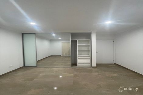 Property photo of 20 Suncroft Avenue Georges Hall NSW 2198