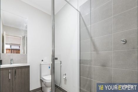 Property photo of 2 Aspire Avenue Clyde North VIC 3978
