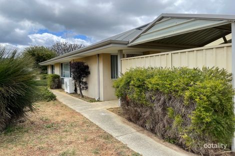 1/61 Thatcher St, Waroona, WA 6215