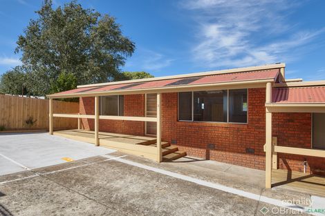 Property photo of 2/6 Railway Avenue Drouin VIC 3818
