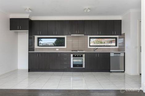 Property photo of 2/6 Gisborne Crescent Reservoir VIC 3073