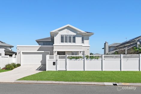 Property photo of 8 Pebble Beach Drive Runaway Bay QLD 4216
