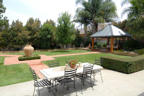 328 Poictiers St, Deniliquin, NSW 2710