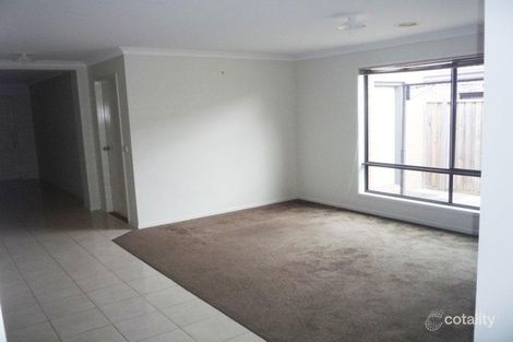 Property photo of 4 Benmar Place Lyndhurst VIC 3975