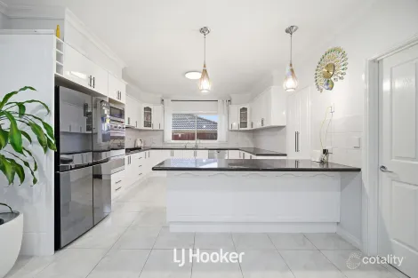 Property photo of 385 Ormond Road Narre Warren South VIC 3805