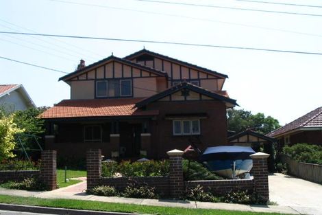 15 Amiens St, Gladesville, NSW 2111