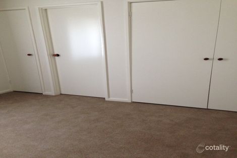 Property photo of 4 Preiss Place Kambah ACT 2902