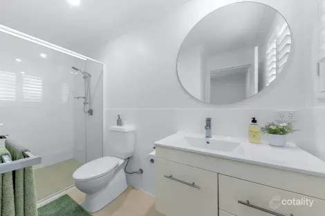 Property photo of 95/65 Manooka Drive Cannonvale QLD 4802