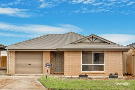 Property photo of 11 Gilbertson Avenue Morphett Vale SA 5162