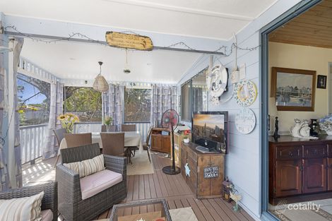 Property photo of 10 Ocean Court Moore Park Beach QLD 4670