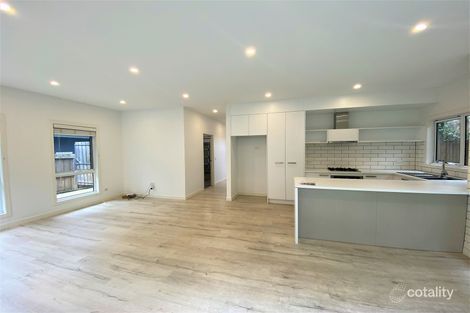 43 Dunstan St, Macleod, VIC 3085