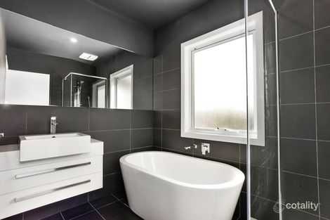 Property photo of 43 Dunstan Street Macleod VIC 3085