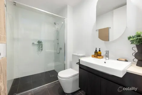 Property photo of 706/133 Clarence Road Indooroopilly QLD 4068