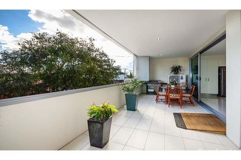 Property photo of 3/7 Burra Street Surfers Paradise QLD 4217