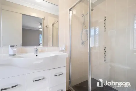 Property photo of 13 Pinevale Place Mango Hill QLD 4509