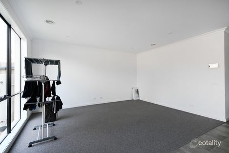 Property photo of 31 Jackson Green Boulevard Clayton South VIC 3169