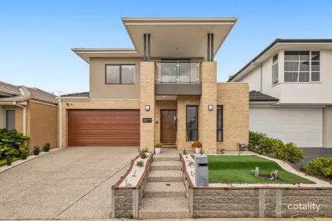 11 FEATHERDALE RD, WOLLERT, VIC 3750