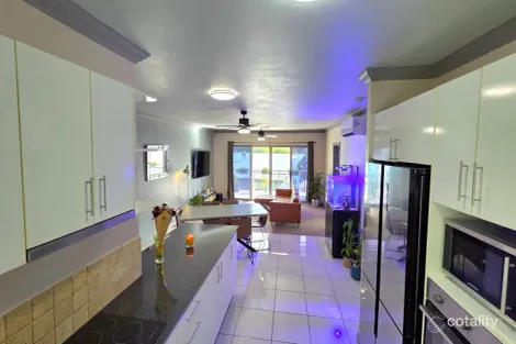 Property photo of 39/3 Deloraine Close Cannonvale QLD 4802
