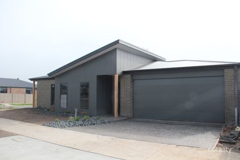 Property photo of 16 Howe Retreat Traralgon VIC 3844
