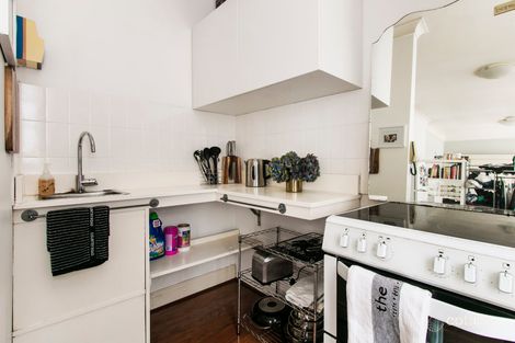 Property photo of 4/94 Cathedral Street Woolloomooloo NSW 2011