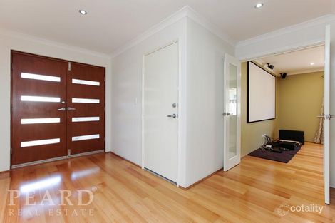 Property photo of 10 Passendale Crescent Piara Waters WA 6112