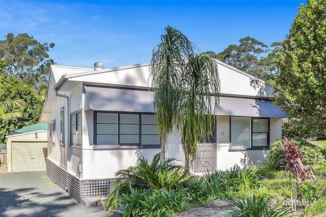17 Jarrett St, North Gosford, NSW 2250