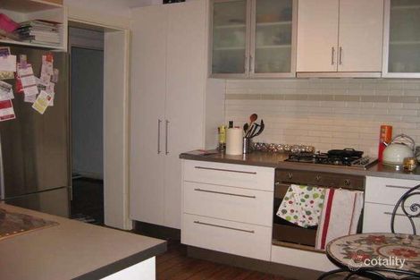 Property photo of 15/2 Jessamine Avenue Prahran VIC 3181