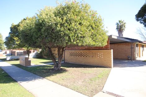 Property photo of 1/409 Griffith Road Lavington NSW 2641