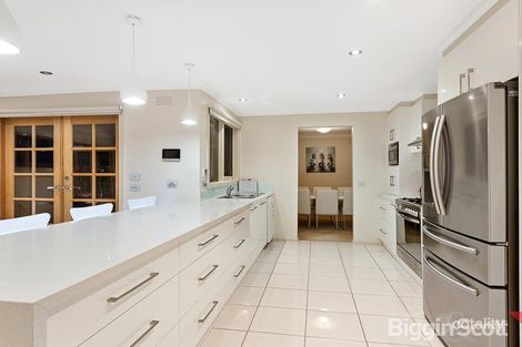 Property photo of 16 Threadbow Crescent Wheelers Hill VIC 3150