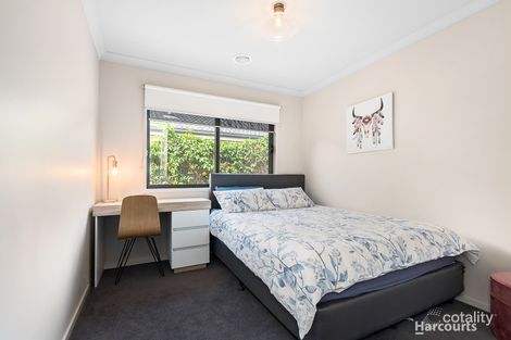 Property photo of 24 Belmont Crescent Pakenham VIC 3810
