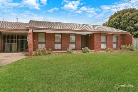 Property photo of 1/2 Cliff Avenue Strathdale VIC 3550
