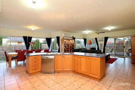 Property photo of 15 Riversdale Drive Werribee VIC 3030