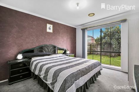 Property photo of 10 Pike Close Narre Warren South VIC 3805