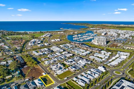 2 Sanderling Cl, Shell Cove, NSW 2529