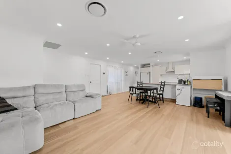 Property photo of 3 Daffodil Place Runcorn QLD 4113