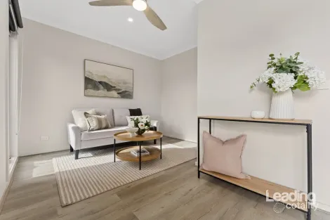 Property photo of 18 Collie Walk Sunbury VIC 3429