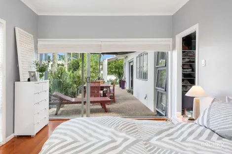 Property photo of 21 Dudley Street Mermaid Beach QLD 4218