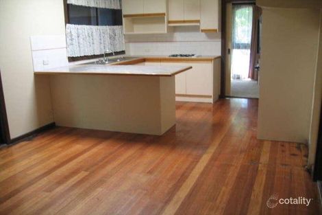 Property photo of 8 Folkstone Crescent Ferntree Gully VIC 3156