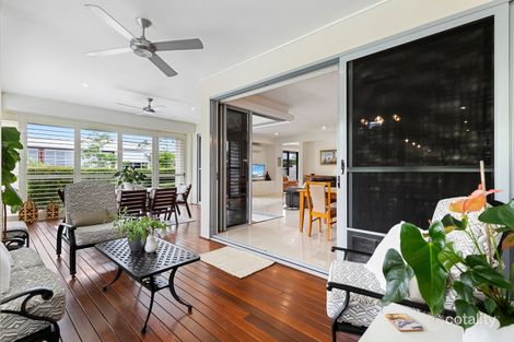 Property photo of 1 Lake Edge Drive Noosa Heads QLD 4567