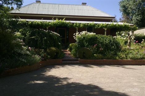 5 Dingle Rd, Beechworth, VIC 3747