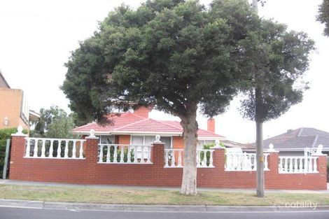 11 Cheam St, Dandenong North, VIC 3175