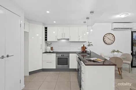 Property photo of 3/33 Princess Street Kangaroo Point QLD 4169