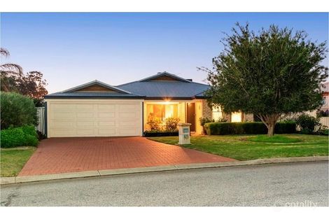 28 Brown Cres, Seville Grove, WA 6112