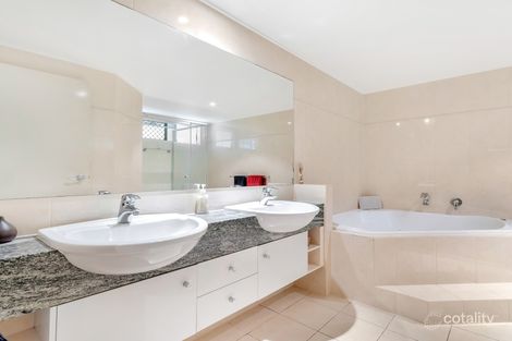 Property photo of 1/77 Arlington Esplanade Clifton Beach QLD 4879