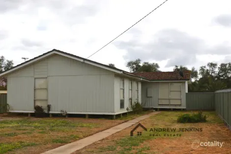 4 Golden Ct, Cobram, VIC 3644