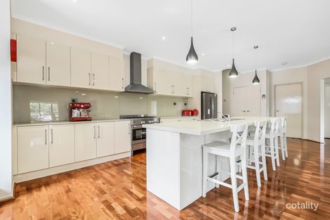Property photo of 27 Sheldon Drive Berwick VIC 3806
