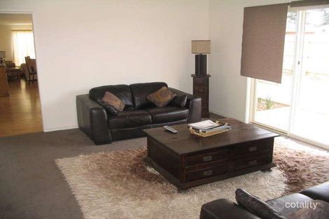 Property photo of 2 Zoe Court Tyabb VIC 3913