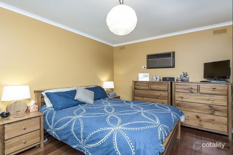 Property photo of 24 Thomas Crescent Cranbourne VIC 3977