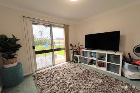 Property photo of 22 Downes Crescent Parkes NSW 2870